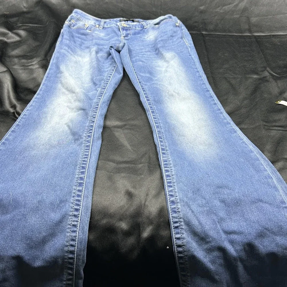 Rue 21 Womens Medium Wash Flared Leg Jeans Size 9/10R